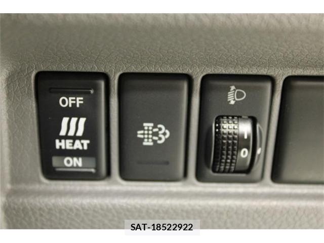 Nissan NV350 Caravan 2019-01 7618993-3