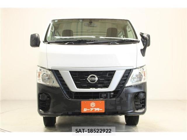 Nissan NV350 Caravan 2019-01 7618993-6