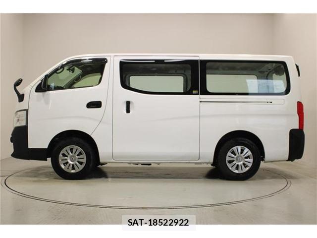 Nissan NV350 Caravan 2019-01 7618993-8