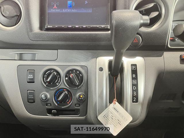 Nissan NV350 Caravan 2021-09 7618991-27