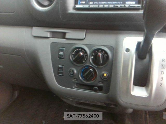 Nissan NV350 Caravan 2016-03 7618992-7