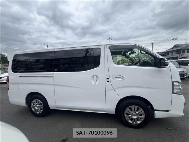 Nissan NV350 Caravan 2018-06 7618990-5