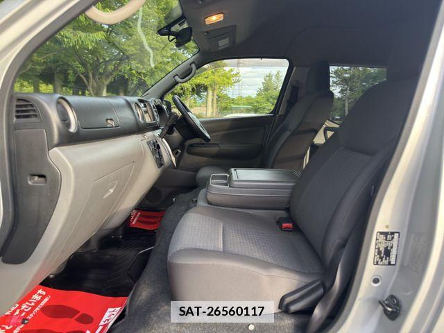 Nissan NV350 Caravan 2014-05 7726851-9
