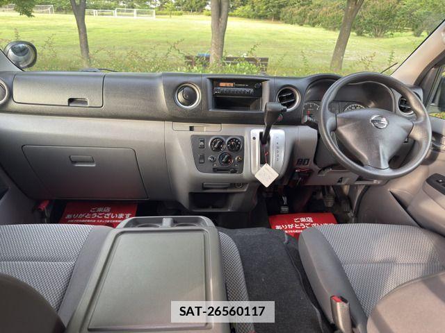 Nissan NV350 Caravan 2014-05 7726851-11