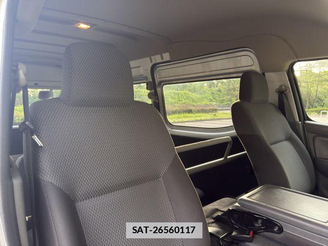 Nissan NV350 Caravan 2014-05 7726851-14