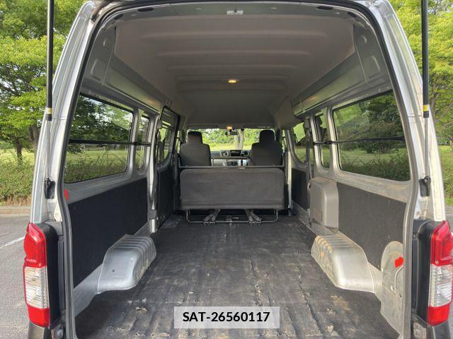 Nissan NV350 Caravan 2014-05 7726851-19