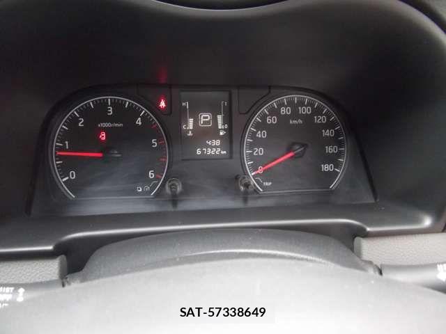 Nissan NV350 Caravan 2019-08 7726849-13