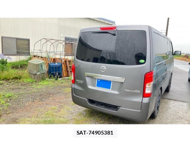 Nissan NV350 Caravan 2018-10 7726852-1