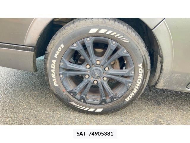 Nissan NV350 Caravan 2018-10 7726852-7