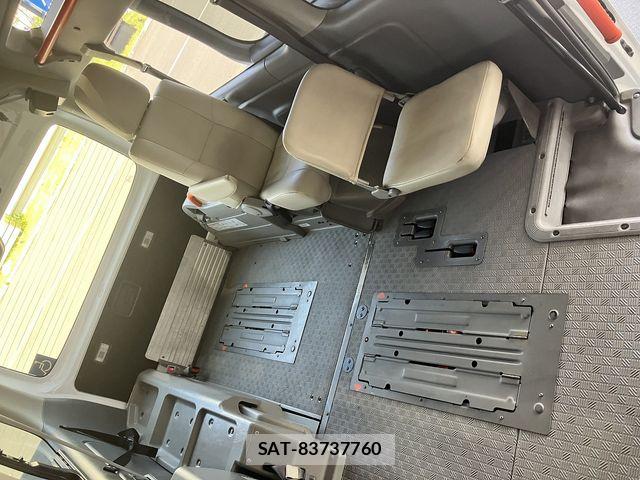 Nissan NV350 Caravan 2020-02 7726846-17