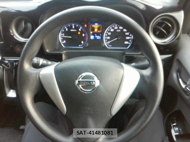 Nissan NV350 Caravan 2015-03 7726848-4