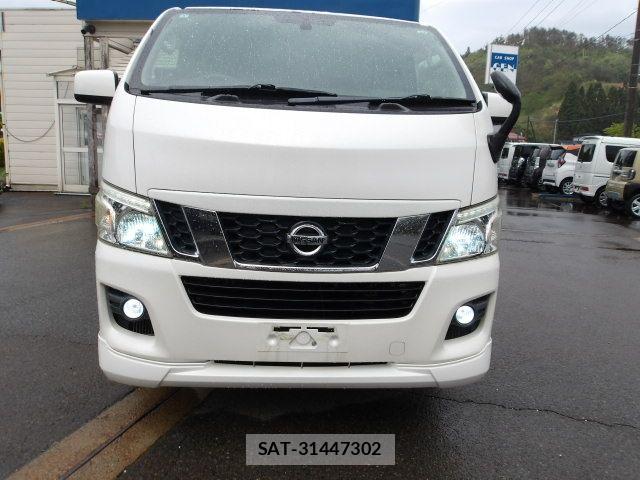 Nissan NV350 Caravan 2015-03 7878572-18