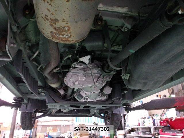 Nissan NV350 Caravan 2015-03 7878572-22