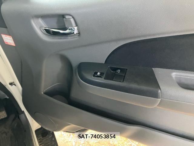 Nissan NV350 Caravan 2018-09 7878570-15