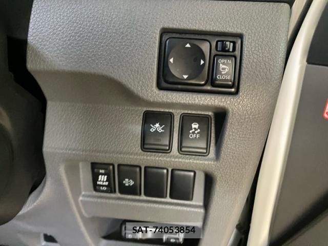 Nissan NV350 Caravan 2018-09 7878570-16