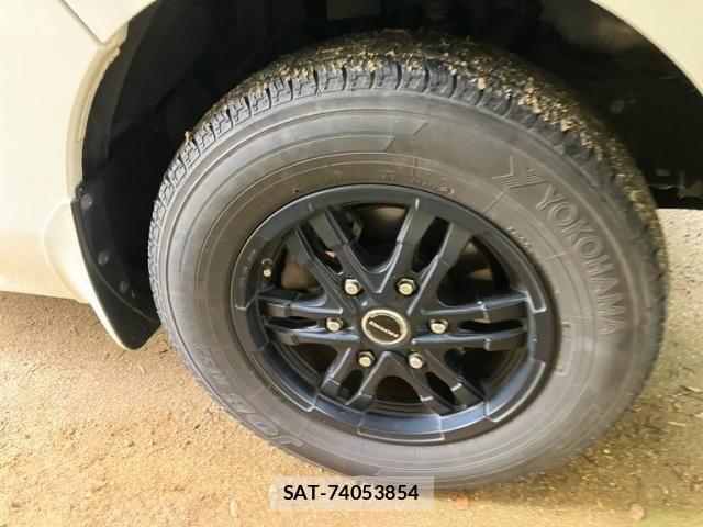 Nissan NV350 Caravan 2018-09 7878570-6