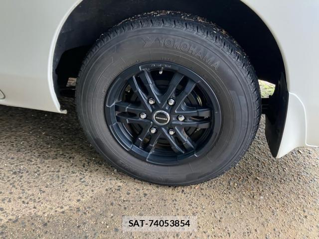 Nissan NV350 Caravan 2018-09 7878570-8