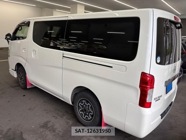 Nissan NV350 Caravan 2017-03 7878569-2