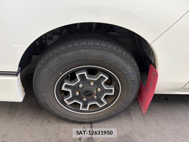 Nissan NV350 Caravan 2017-03 7878569-4