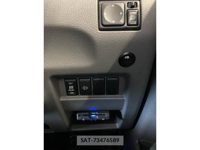 Nissan NV350 Caravan 2015-03 7878573-9