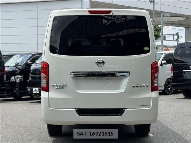 Nissan NV350 Caravan 2019-07 7878562-2