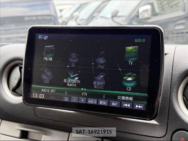 Nissan NV350 Caravan 2019-07 7878562-7