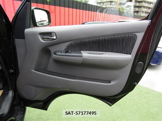 Nissan NV350 Caravan 2020-09 7878559-16