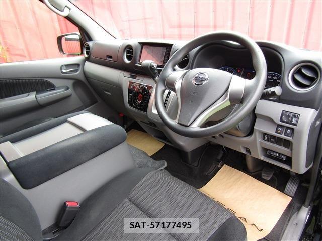 Nissan NV350 Caravan 2020-09 7878559-25