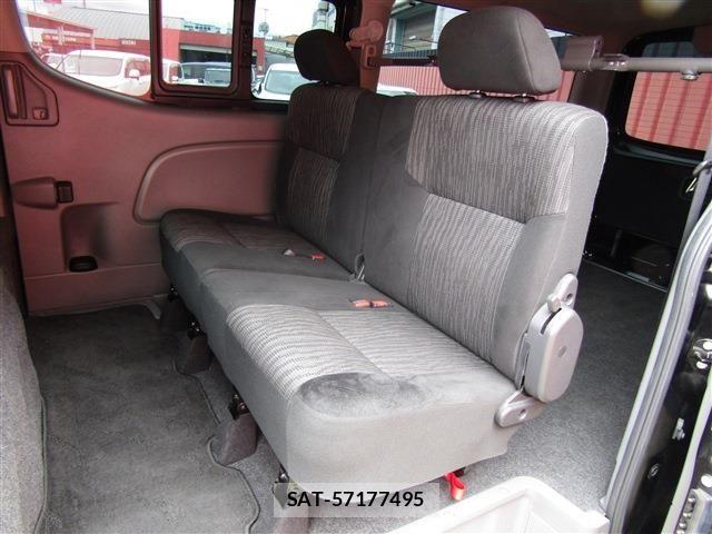 Nissan NV350 Caravan 2020-09 7878559-27