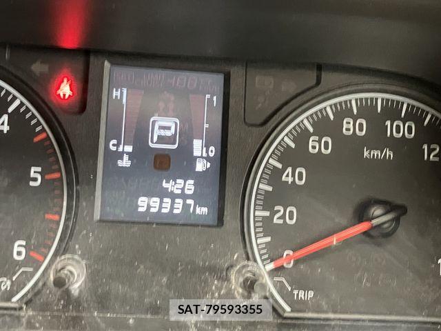 Nissan NV350 Caravan 2019-07 7963151-20