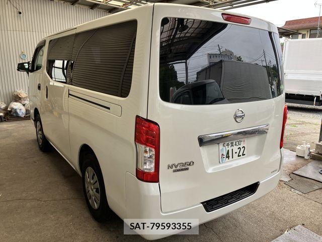 Nissan NV350 Caravan 2019-07 7963151-2