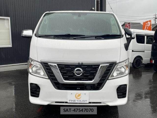 Nissan NV350 Caravan 2019-03 7963150-13