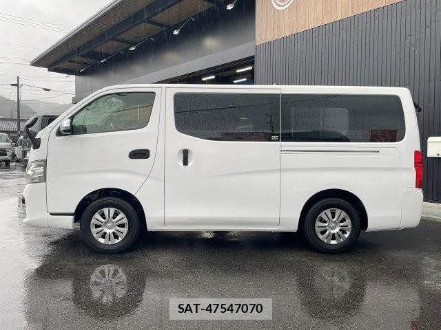 Nissan NV350 Caravan 2019-03 7963150-19