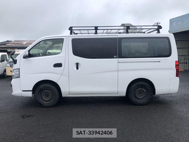 Nissan NV350 Caravan 2019-06 7980440-4