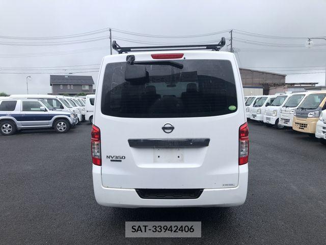 Nissan NV350 Caravan 2019-06 7980440-5