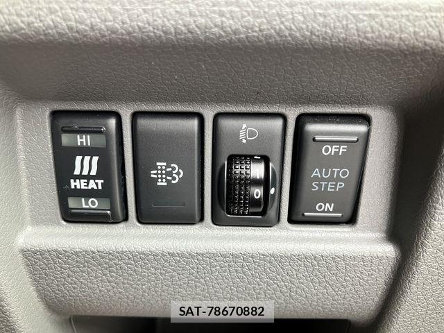 Nissan NV350 Caravan 2020-03 7980441-20