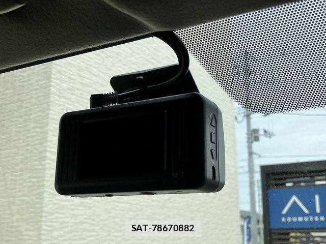 Nissan NV350 Caravan 2020-03 7980441-23