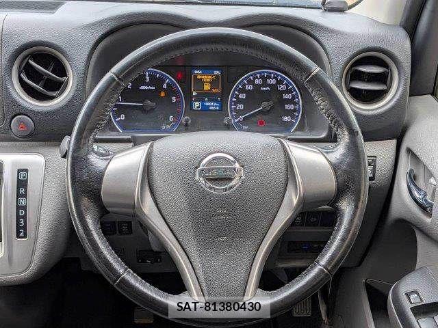 Nissan NV350 Caravan 2018-08 8037421-12