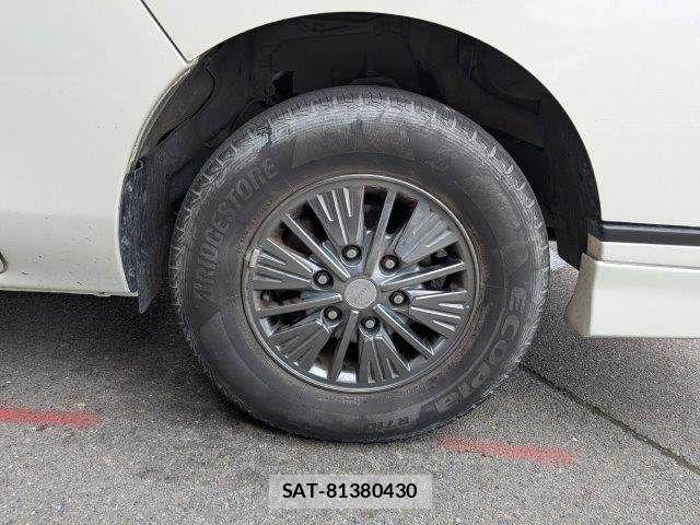 Nissan NV350 Caravan 2018-08 8037421-15