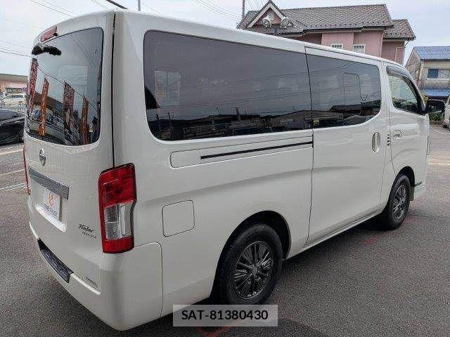 Nissan NV350 Caravan 2018-08 8037421-19