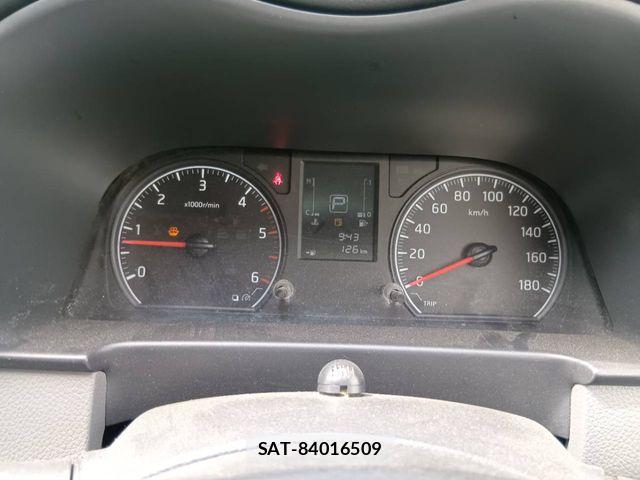 Nissan NV350 Caravan 2018-06 8037420-6