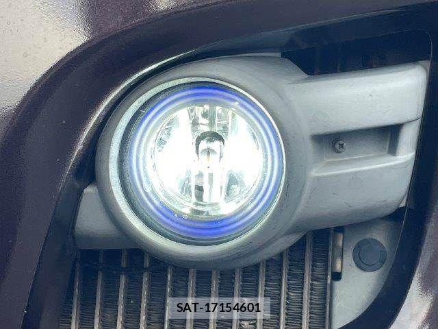 Nissan NV350 Caravan 2015-03 8075016-15