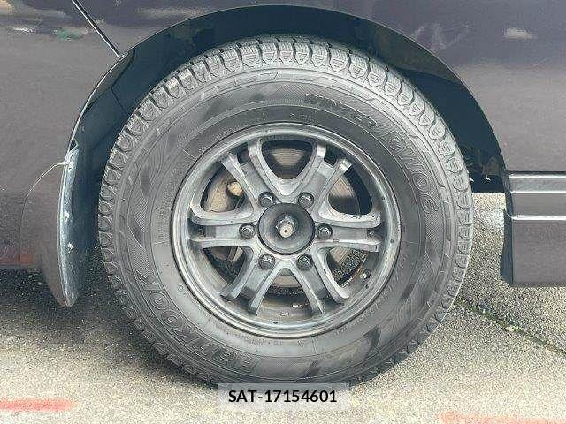 Nissan NV350 Caravan 2015-03 8075016-16