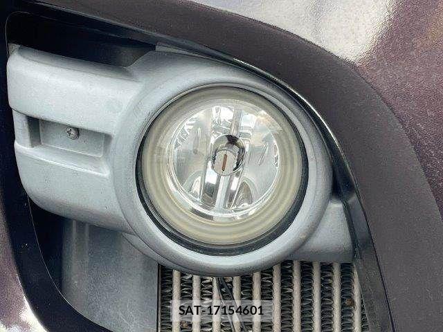 Nissan NV350 Caravan 2015-03 8075016-27
