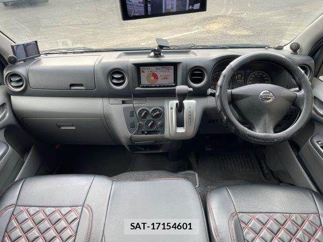 Nissan NV350 Caravan 2015-03 8075016-2
