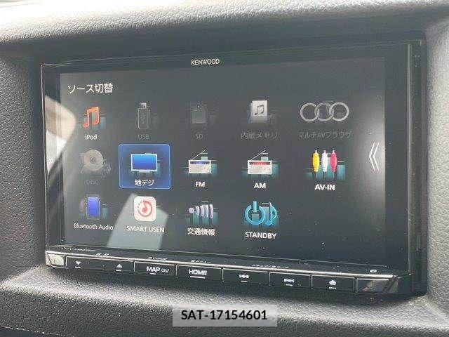 Nissan NV350 Caravan 2015-03 8075016-6