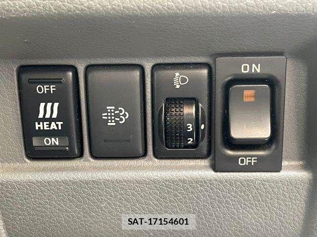 Nissan NV350 Caravan 2015-03 8075016-8