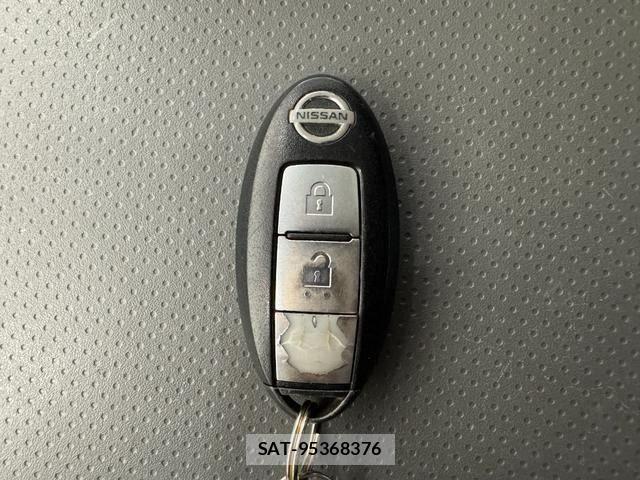 Nissan NV350 Caravan 2018-09 8075015-29