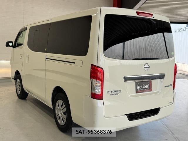 Nissan NV350 Caravan 2018-09 8075015-3