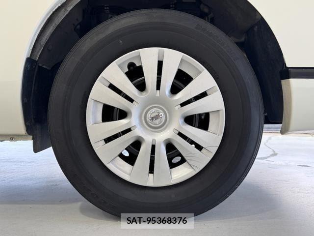 Nissan NV350 Caravan 2018-09 8075015-7